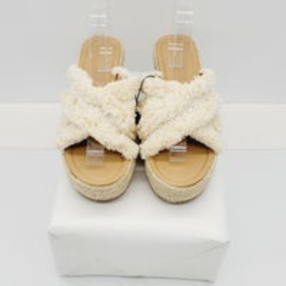 NWT☺️Altar’d States Espadrille Wedge Sandals. Natural color.  Size 8